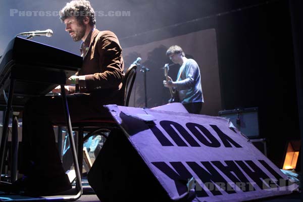 GRUFF RHYS - 2011-03-04 - PARIS - Cafe de la Danse - 